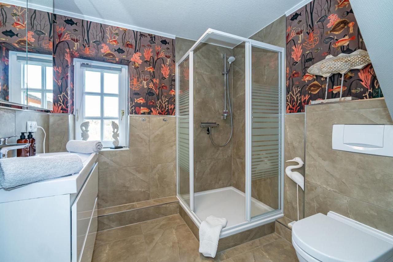 Gemuetliche Wohnung Unter Reet Mit Pool Und Sauna In 카이톰 외부 사진