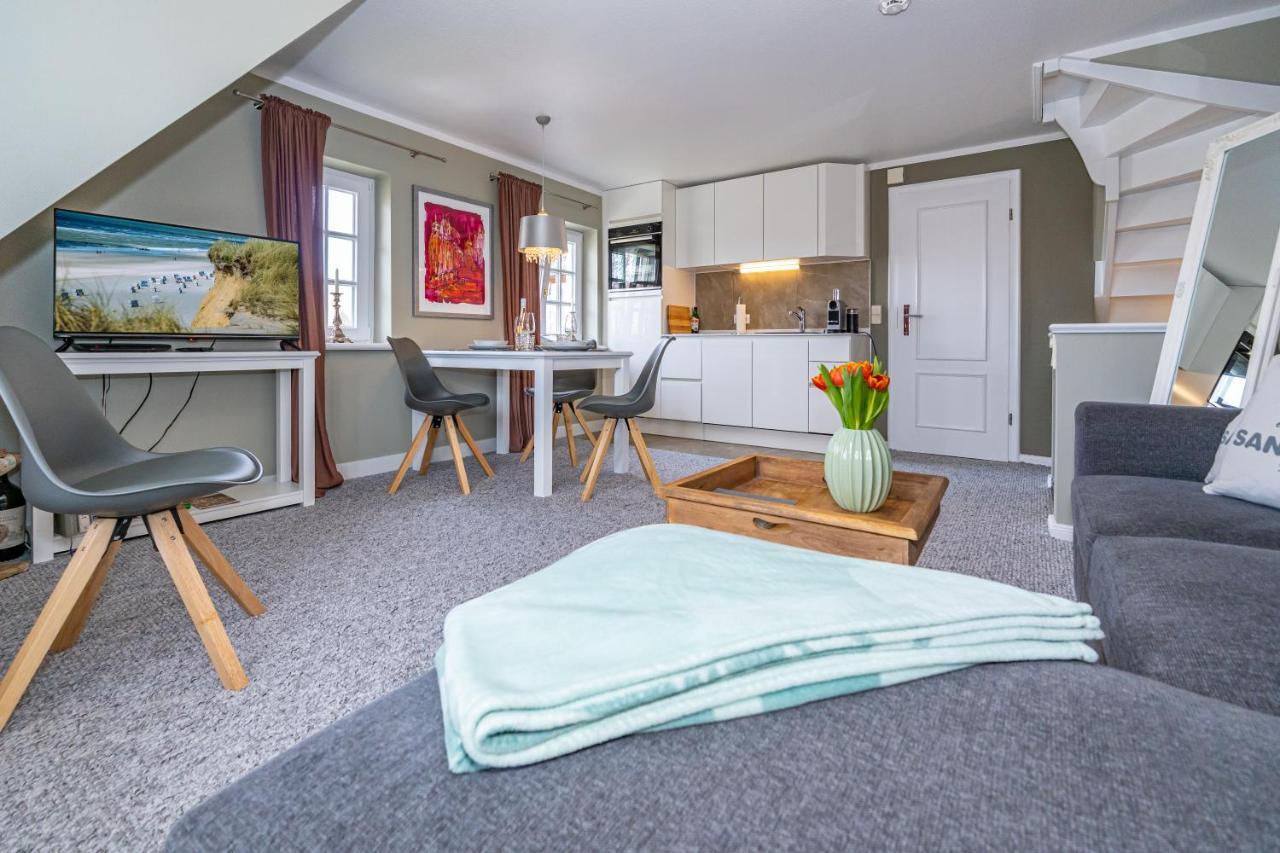 Gemuetliche Wohnung Unter Reet Mit Pool Und Sauna In 카이톰 외부 사진